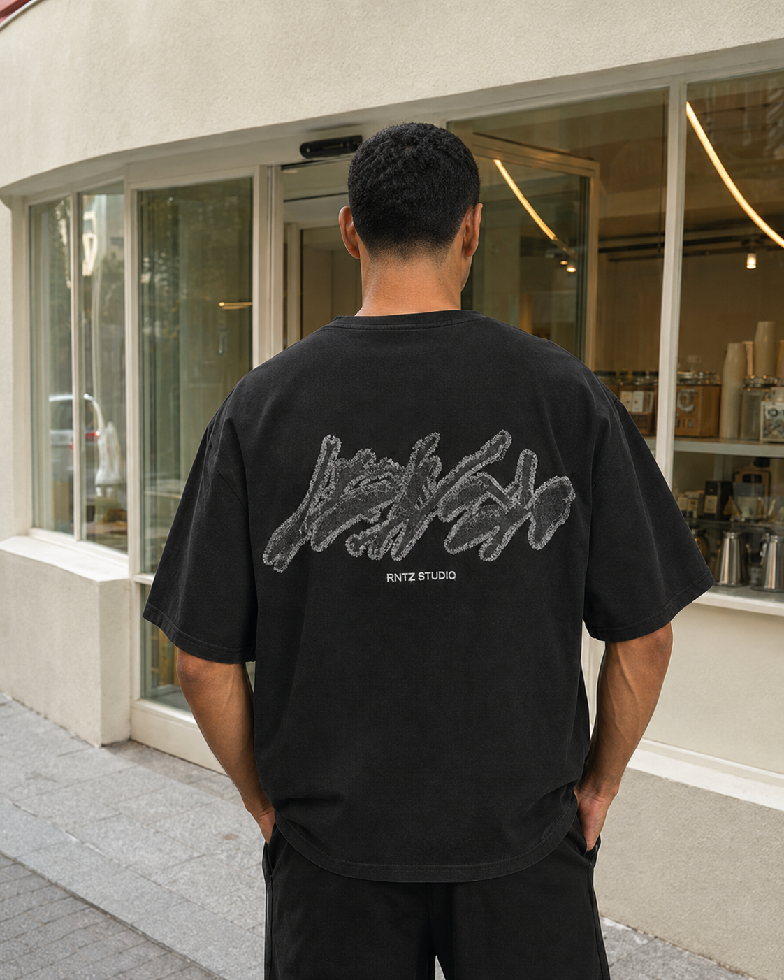 01 — SCRIPT SIGNATURE TEE